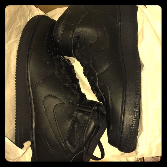 Nike Other - Black airforces size 10.5